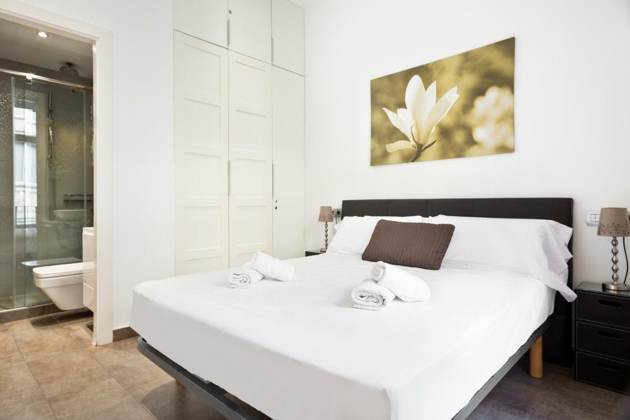 Stay U-Nique Apartments Eixample Center Barcelona Luaran gambar